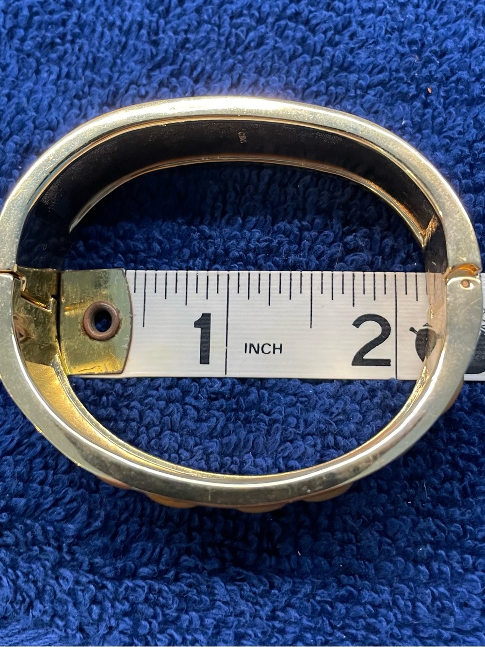 Vintage Gold Tone Yellow Lucite Mosaic Hinged Clamper Bracelet Statement Jewelry - Picture 6 of 6